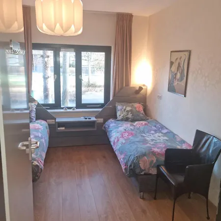 לינה וארוחת בוקר B&B Harskamp 3*